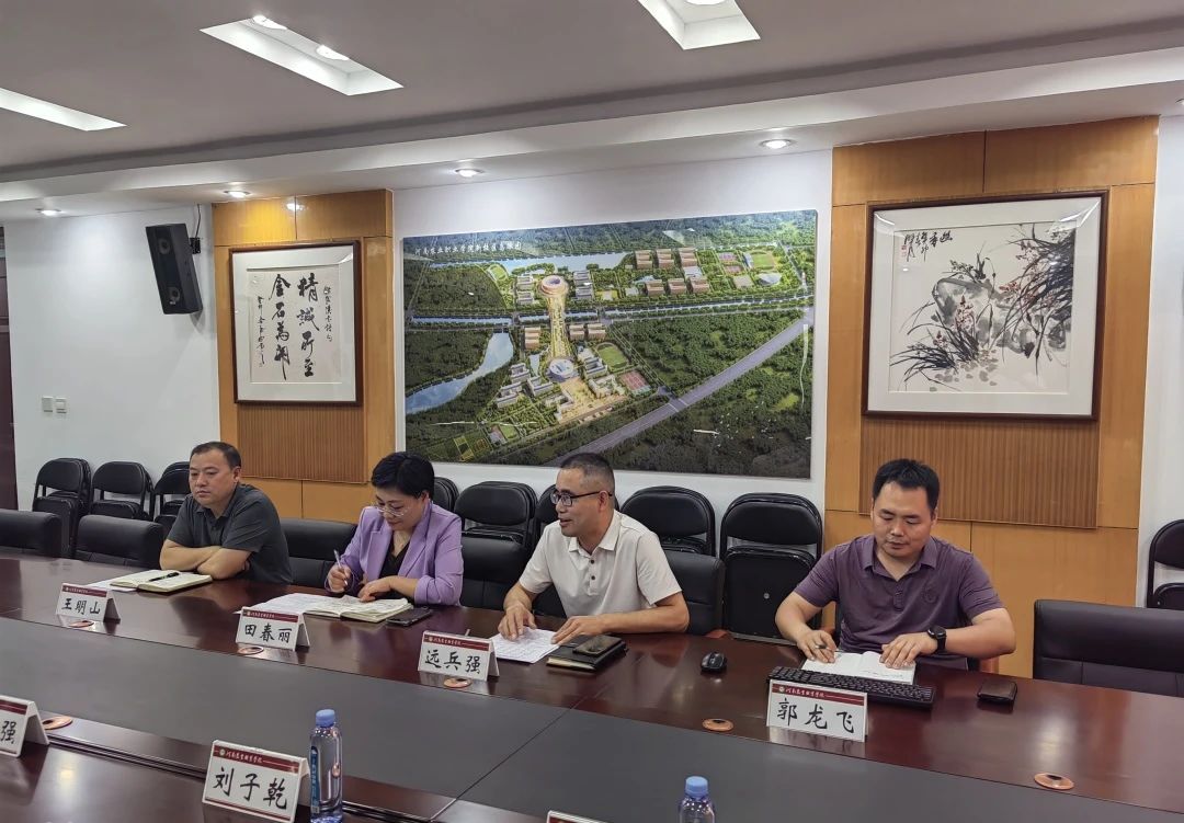 校企攜手，播撒希望之種｜金春雨種業(yè)董事長率隊赴河南農(nóng)業(yè)職業(yè)學院調(diào)研，共繪校企合作新藍圖